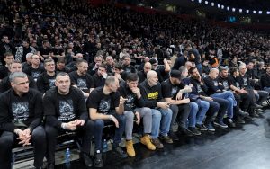 KADA JE TEŠKO SVI SU TU: Legende se okupile u Areni za Dekija, nose posebne majice! (FOTO+VIDEO)