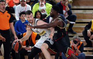 MONAKO VODI NA POLUVREMENU PROTIV PARTIZANA: Igra preokreta u ‘Kneževini!’ (VIDEO)