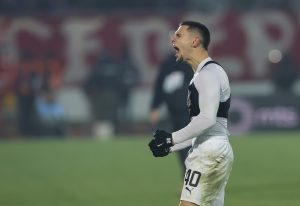 KRISTIJAN BELIĆ IZ HOLANDIJE RAZGALIO GROBARE: ‘Uzmite im sve, ne dajte im ništa!’