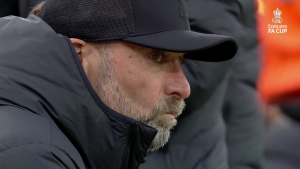 EMOTIVNO NA ‘ENFILDU’: ‘Redsi’ na poseban način dočekali Klopa! (VIDEO)