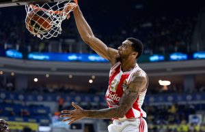 EVO KAKO JE NA KRILIMA BOLOMBOJA SRUŠEN FENER U TURSKOJ: Sferopulos i momci čine čuda, poslednji voz za doselekciju i napad na vrh! (VIDEO)