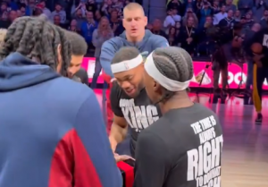 PRELEPA SCENA VIĐENA JE PRE MEČA IZMEĐU DENVERA I INDIJANE: Nagetsi priredili iznenađenje bivšem saigraču (VIDEO)