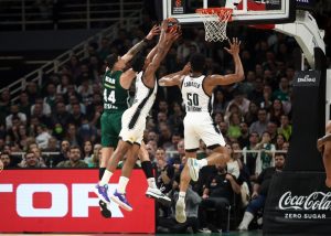 EGAL NA POLUVREMENU: PAO počeo da se ‘odlepljuje’, ali se Partizan odmah vratio u igru!