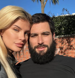 BIVŠI IGRAČ REALA I ASTON VILE PROMENIO VERU: Sve zbog lepotice iz Novog Pazara! (VIDEO) (FOTO)