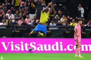 POSLEDNJI PLES MESIJA I RONALDA, BEZ NJIH DVOJICE: Šestica u mreži Intera, Laporte sa 70 metara digao stadion na noge! (VIDEO)