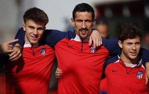 LEPE VESTI U KUĆI SAVIĆA: Bivši fudbaler Partizana postao otac usred utakmice Lige šampiona! (FOTO)