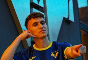 NASTAVLJA SE RASPRODAJA DECE NA MARAKANI: Verona ozvaničila transfer napadača Zvezde! (FOTO)