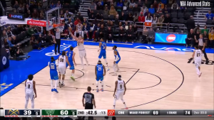 DEFINICIJA DA JEDAN IGRAČ NE MOŽE SAM VIĐENA U VISKONSINU: Meloun digao ruke od meča posle pola sata! (VIDEO)