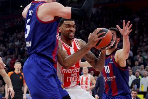 (POLUVREME) BARSA OZBILJNO MUČI ZVEZDU: Mlaka igra crveno-belih u odbrani olakšava posao Kataloncima!