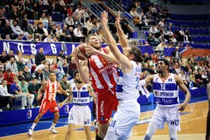 ZVEZDA I BEZ ŠUTA DO PRVE STOTKE U SEZONI: Crveno-beli demolirali Mornar u gostima! (VIDEO)