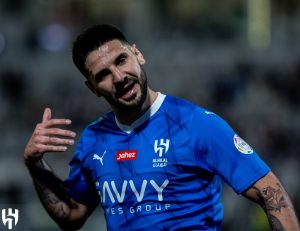 MITROVIĆ PONOVO DOBIO FINANSIJSKI BINGO: Uzima sve do poslednjeg dinara, samo treba da potpiše ugovor sa nekim drugim!