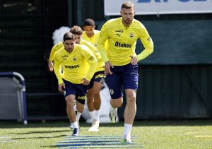 KAKAV BI TO TANDEM BIO: Mitrović dobija društvo u napadu!?