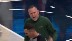 MELOUN POBESNEO ZBOG JOKIĆA: Trener Denvera nasrnuo na sudije zbog sramne odluke! (VIDEO)