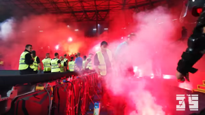 HAOS U SARAJEVU PRED ČUVENI DERBI: Navijači upali na ‘Grbavicu’ sa hladnim oružjem!