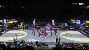 UMALO TRAGEDIJA U ŠPANIJI: Haotična situacija na meču Baskonije i Barselone! (VIDEO)