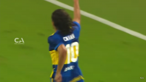 FORMA JE PROLAZNA KLASA JE VEČNA: Kavani i u 37. godini pokazuje izvanredno fudbalsko umeće! (VIDEO)