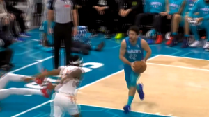 MICIĆ PONOVO DVOCIFREN, SOLIDNO VEČE ZA SRBE: Šarlot poražen, ali naši košarkaši sa solidnim rolama! (VIDEO)