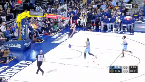 NOVE PATIKE, ALI STARI DŽOKER, UZ KUCANJE KARIJERE: Jokić s pola gasa razorio Memfis i doneo Denveru pobedu! (VIDEO)