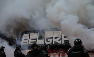 GROBARI UMALO NAPRAVILI INCIDENT: Nakon gola Spajića zaleteli se ka Istoku, reagovala policija!