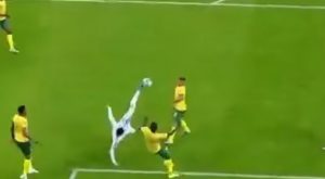 IMAMO KANDIDATA ZA PUŠKAŠA: Alžirac makazicama postigao jedan od najlepših golova u sezoni (VIDEO)