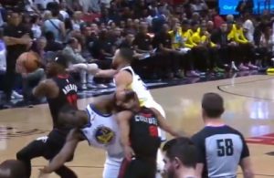 GRIN NE PLANIRA DA STANE: Novi rvački zahvat Drejmonda – „kragna“ za Petija Milsa! (VIDEO)