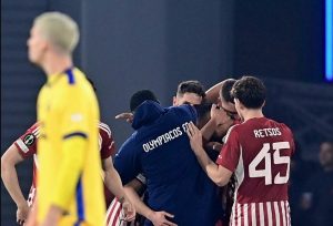 LIGA KONFERENCIJA: Olimpijakos posle produžetaka prošao dalje, Aston Vila održala čas fudbala Ajaksu!