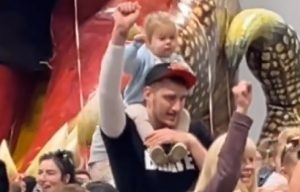 JOKIĆ JE MVP NA TERENU I VAN NJEGA: Nikola izveo ćerkicu Ognjenu u provod i „vratio“ se u rano detinjstvo! (VIDEO)