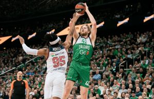 TRINKIJERIJEV ŽALGIRIS SAMLEO BASKONIJU: Efes moćnom blokadom u završnici dobio fenjeraša! (VIDEO)