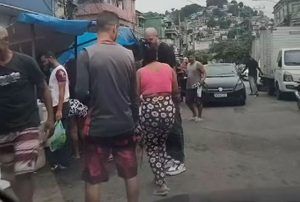 ČUVENI BRAZILAC UHVAĆEN PIJAN NA ULICI: Nekada bombastična levica, a sada luta favelama! (VIDEO)