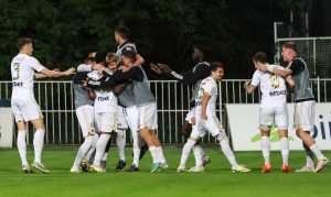 PARTIZANU SE NE PIŠE DOBRO NA „BRDU“: Bivši igrač crno-belih duplirao prednost Čukaričkog! (VIDEO)