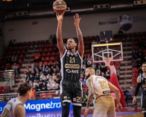 PONITKA JE KEC U RUKAVU ŽELJKA OBRADOVIĆA: Poljak sa dabl-dablom odveo Partizan na megdan u Podgoricu! (VIDEO)