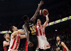 ZVEZDA POKLEKLA U ZAVRŠNICI: Olimpijakos teškom mukom na krilima Rajta izvojevao pobedu u Beogradu! (FOTO+VIDEO)