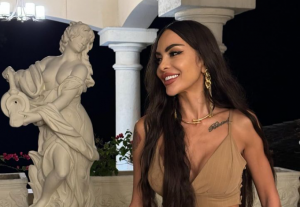 VATRENA CRNKA GLEDALA NOVAKA U MONAKU: Bivša devojka nekadašnjeg igrača Zvezde još uvek mami muške uzdahe! (FOTO)