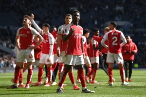 ARSENAL SE ZAMALO OPROSTIO OD TITULE: Tobdžije udaljile Pevce od Lige šampiona!