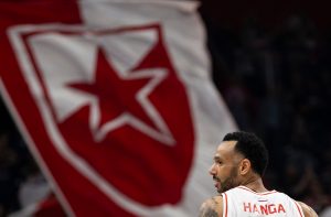 OTAC JEDNOG OD NAJBOLJIH NA SVETU BODRI ZVEZDU: Arena pozdravila svog velikog navijača! (VIDEO)