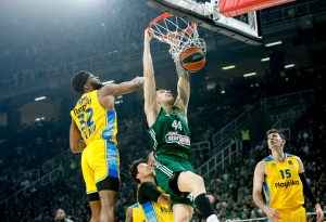 PANATINAIKOS IZJEDNAČIO: Rekord karijere Slukasa za veliki trijumf Zelenih, meču prisustvovao i Janakopulos (VIDEO)