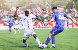 (POLUVREME) ZVEZDA SE MUČI U SURDULICI: Radnik odlično odoleva crveno-belima, golmani u centru pažnje! (VIDEO)