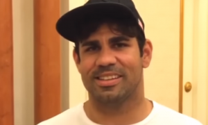 POZNAT KAO LOŠ MOMAK: Poznati fudbaler pokazao veliko srce spašavajući ljude (VIDEO)