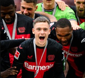 DOMINACIJA LEVERKUZENA NA SVIM NOVIMA: Fudbaler Bajera najbolji igrač Bundeslige! (FOTO)