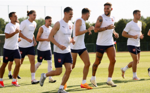 SRBIJA KRENULA PUNOM PAROM: Završen prvi trening Orlova, osmesi na licu igrača i selektora! (FOTO)