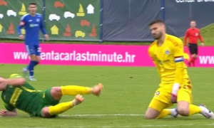 DRAMA NA TERENU: Fudbaler iz Srbije se sudario sa golmanom! (VIDEO)
