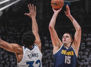 ZVEZDA MINESOTE NEMA DILEMU: Kratkom rečenicom opisao Jokićev nastup protiv njegovog tima!