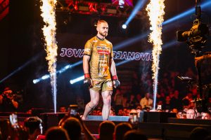 SRPSKI MMA BORAC U NIKAD BOLJOJ FORMI: Marjanović bije kao Sveti Ilija! (FOTO)