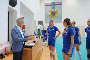 VELIČANSTVENI SVESRPSKI SABOR U BEOGRADU: Ministar Gajić poslao jaku poruku svima!