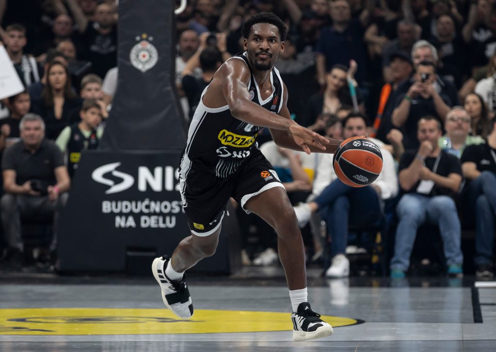 SMIT NIJE ZABORAVIO PARTIZAN: „Stvarno sam mislio da ću se vratiti, u Beogradu i dalje osećam ljubav ljudi!“