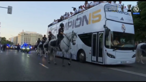 KADA SI BOG U MADRIDU, TO IMA POSEBNU TEŽINU: Skandiranje legendarnom Nemcu obeležilo doček Reala! (VIDEO)