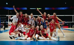 DOMINACIJA ODBOJKAŠICA SRBIJE: Naše devojke razmontirale domaće Francuskinje na startu Olimpijskih igara!