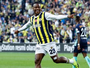 BATŠUAJI NAPRAVIO HAOS U TURSKOJ: Izazvao gnev navijača Fenera jer – pregovara sa Galatom!