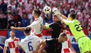 GNUSAN POTEZ PREDSEDNIKA FS HRVATSKE: Zahvalio se navijačima zbog ustaških pokliča „Ubij Srbina“!