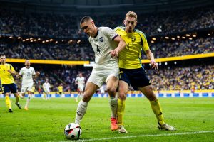 DIVAN GEST NIKOLE MILENKOVIĆA: Posle pobede nad Švedskom poklonio devojčici dres, i ulepšao joj dan! (VIDEO)